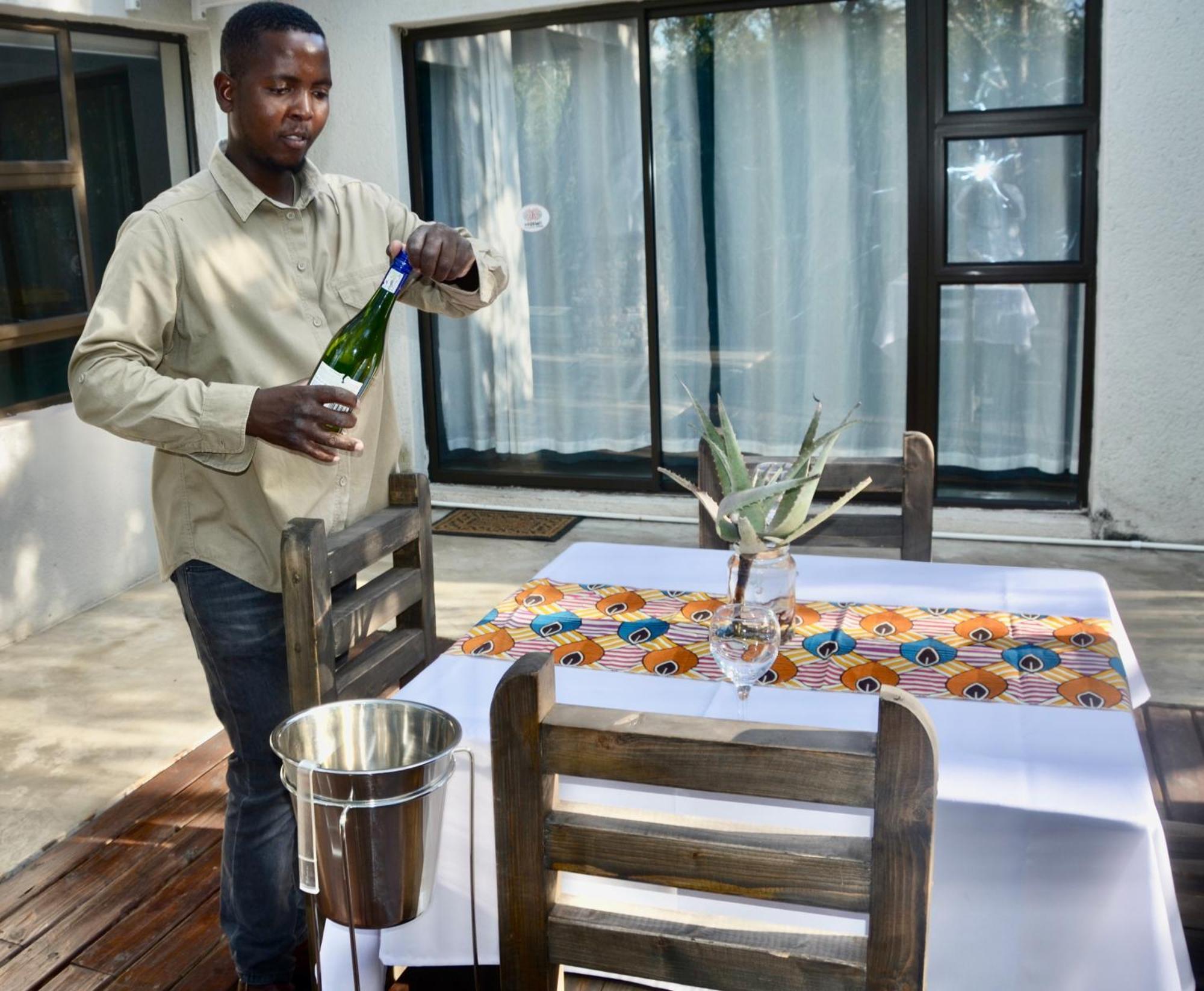 Kholiwe On Kruger Lodge & Safaris Marloth Park Buitenkant foto