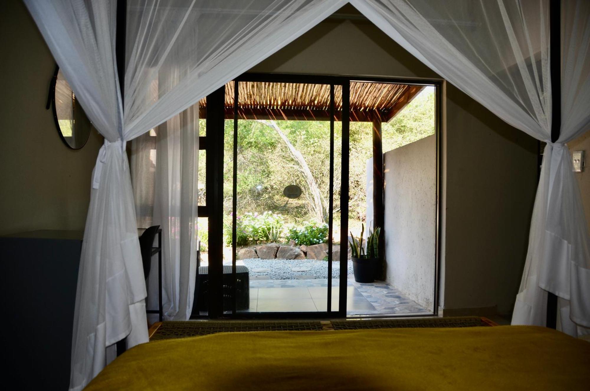 Kholiwe On Kruger Lodge & Safaris Marloth Park Buitenkant foto